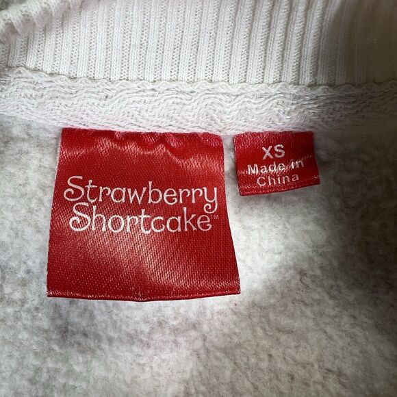 Strawberry Shortcake Sweatshirt XS White All Over Print Retro 80s Cartoon Kawaii - Picture 5 of 8